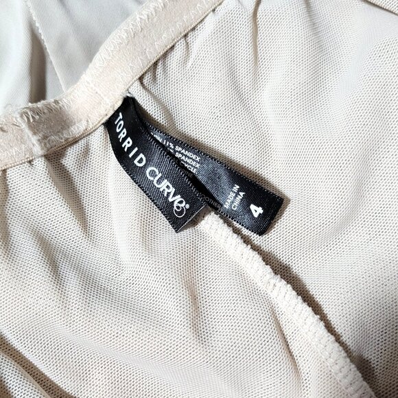 Torrid Curve Shapewear 4 Women's Tan Lace High Rise Stretch Comfy Shaping Shorts - Picture 4 of 4